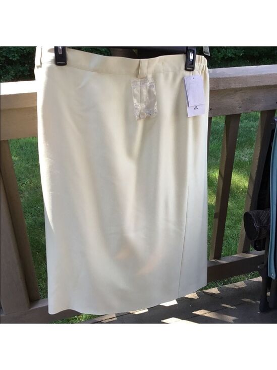 Mondi Dresses & Skirts - Mondi  Plus size 20 skirt